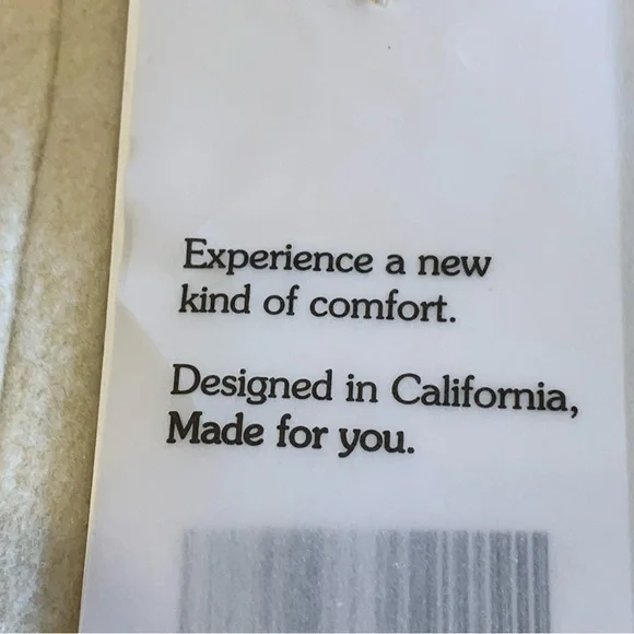 FEAT. Blanket blend soft Crewneck Sweatshirt in Oatmilk Size XXL - Picture 9 of 13